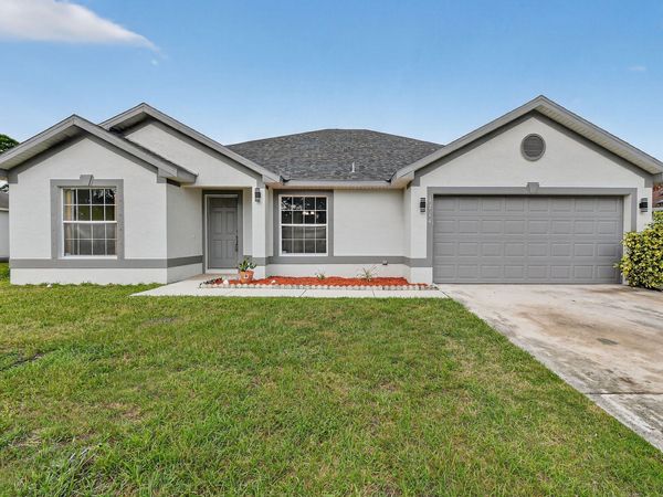 1714 SE Aneci Street, Port St. Lucie, FL 34983