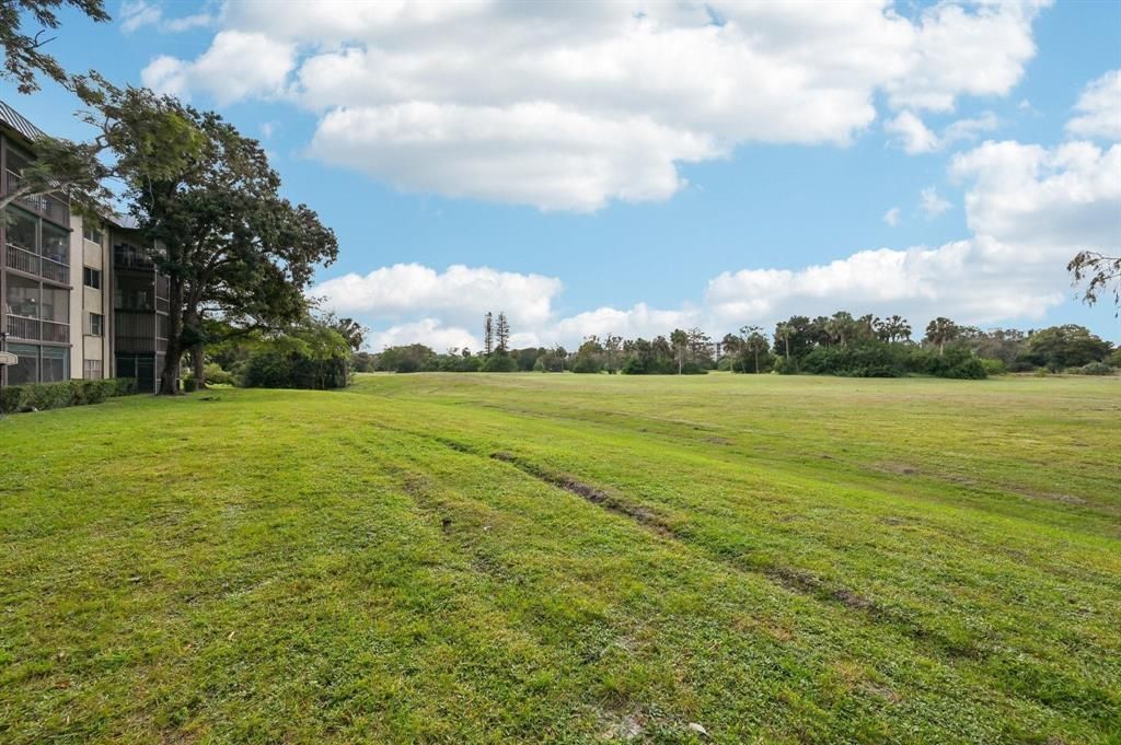 6301 N Falls Circle Drive, Unit 111, Lauderhill, FL 33319 Photo