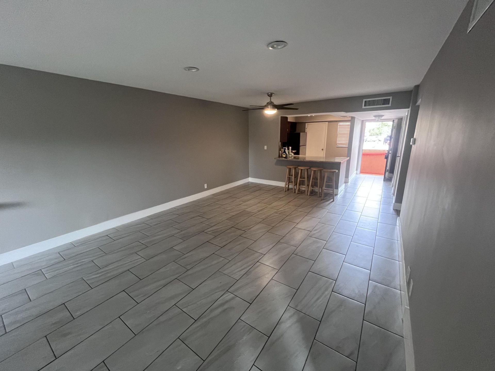 6301 N Falls Circle Drive, Unit 111, Lauderhill, FL 33319 Photo