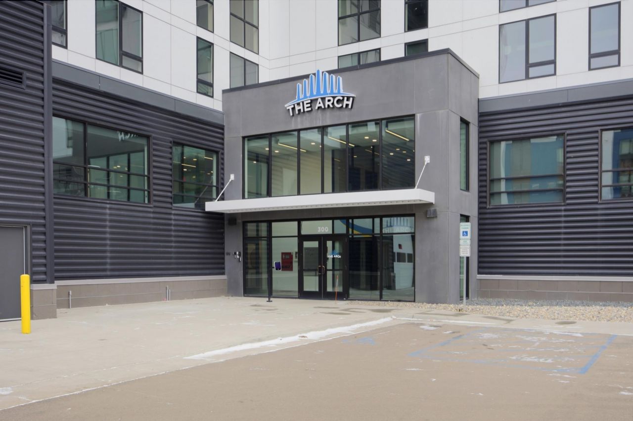 300 Main Avenue  primary photo