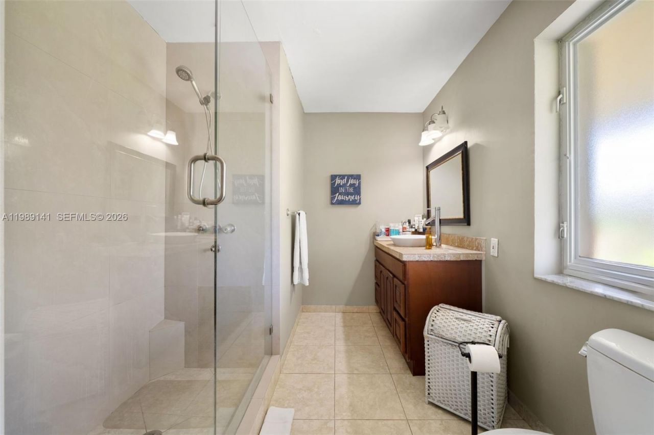 7390 SW 114th St , Pinecrest, FL 33156 Photo