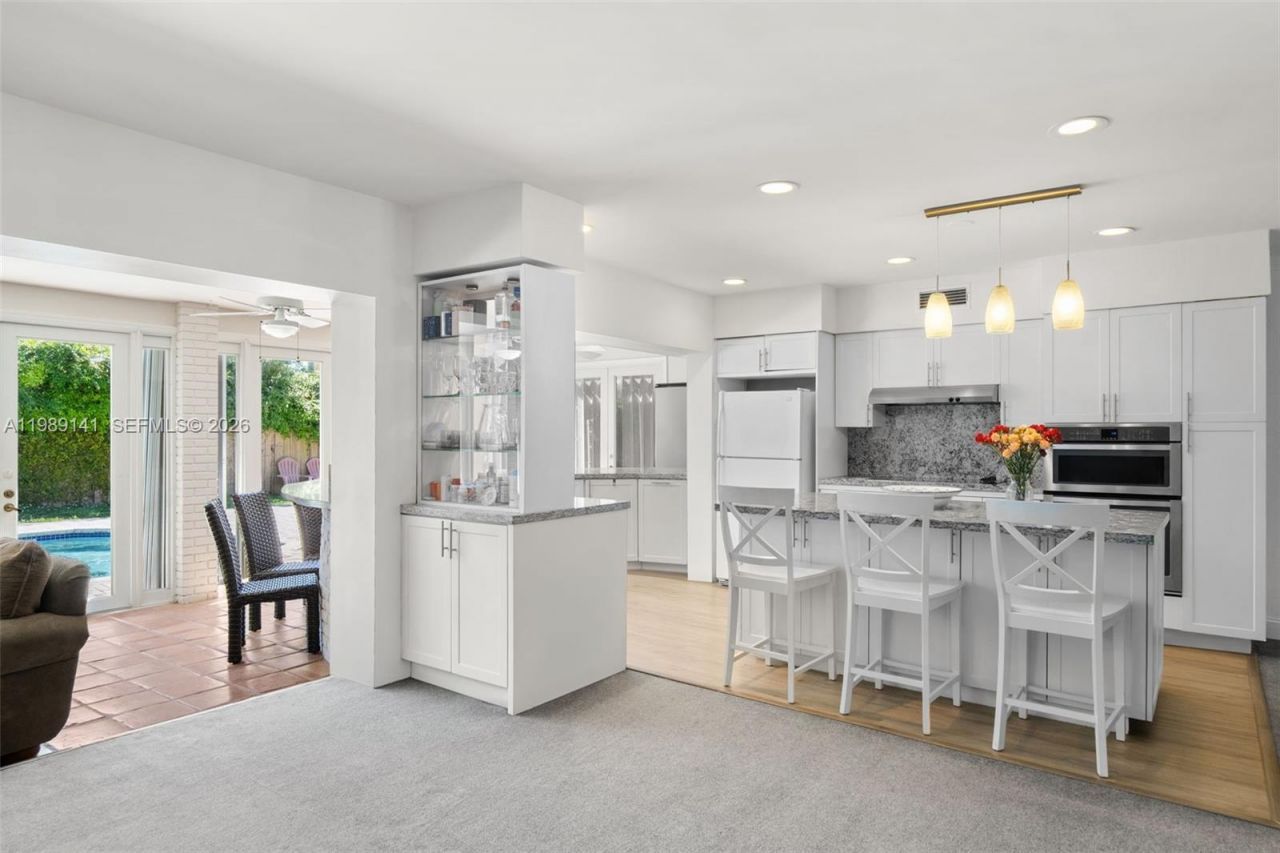 7390 SW 114th St , Pinecrest, FL 33156 Photo