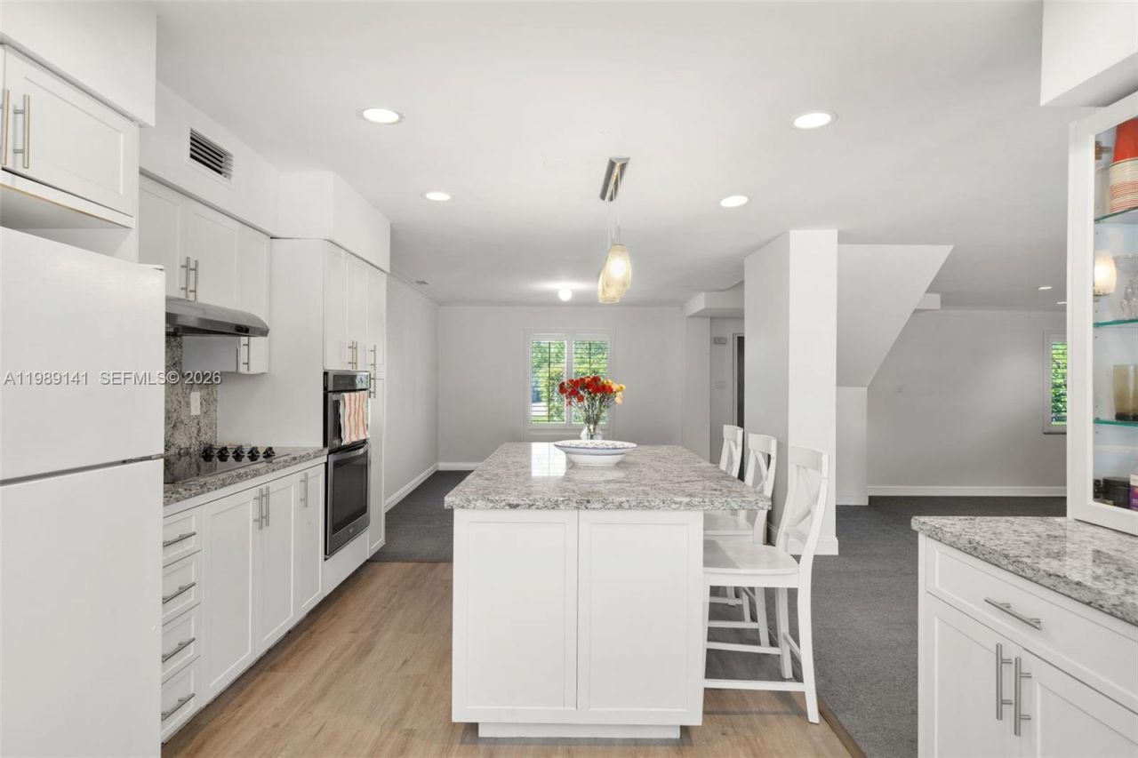 7390 SW 114th St , Pinecrest, FL 33156 Photo