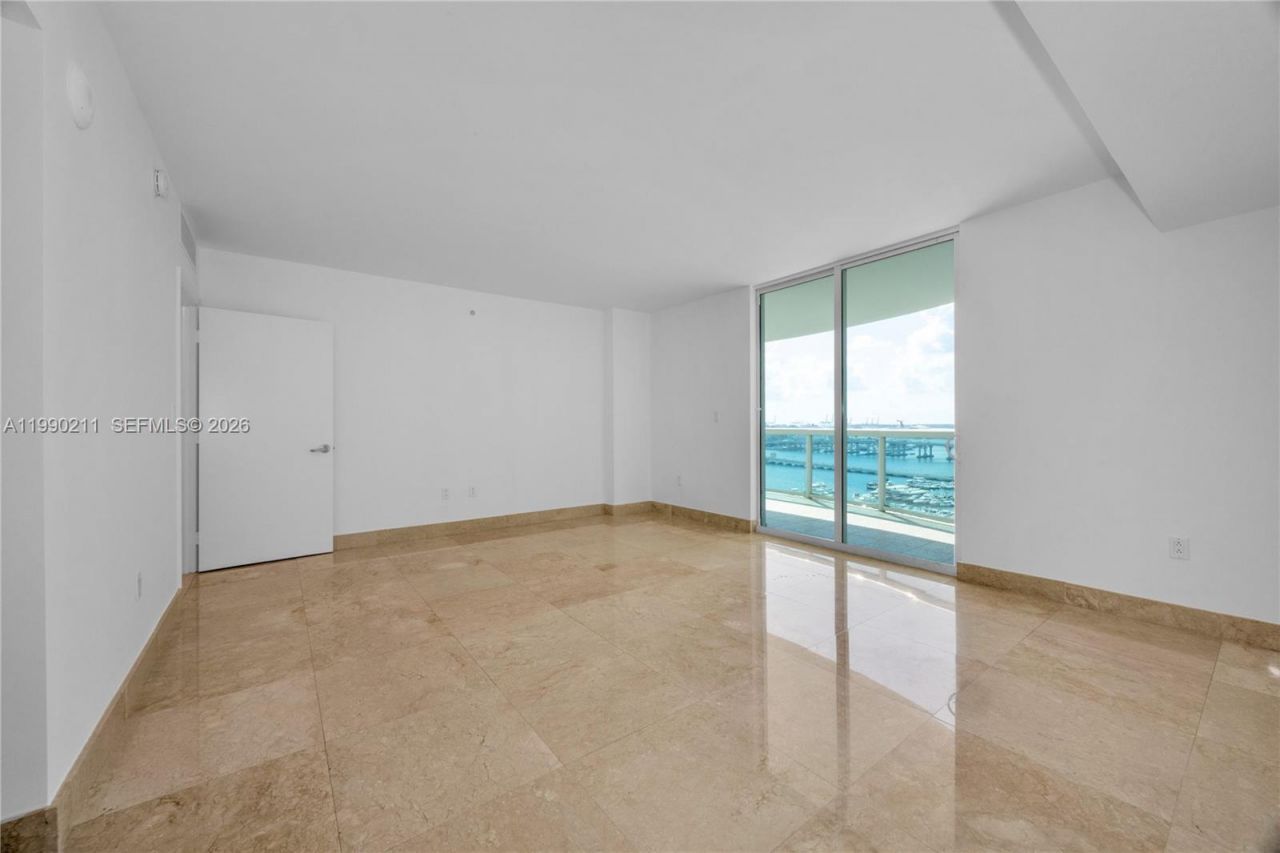 1800 N Bayshore Dr , Unit 1901, Miami, FL 33132 Photo