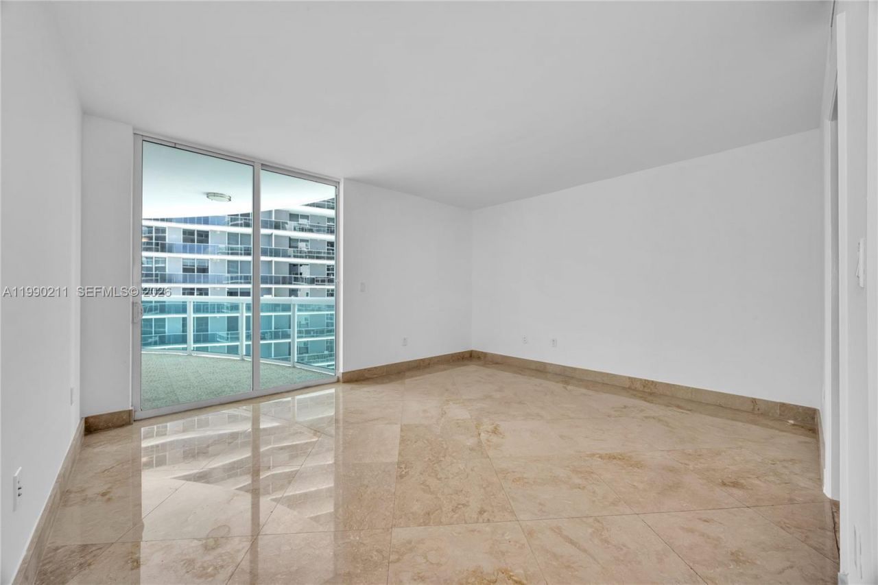 1800 N Bayshore Dr , Unit 1901, Miami, FL 33132 Photo