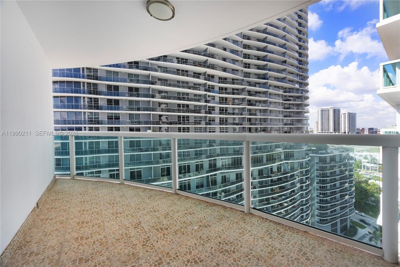 1800 N Bayshore Dr, Unit 1901, Miami, FL 33132 Photo