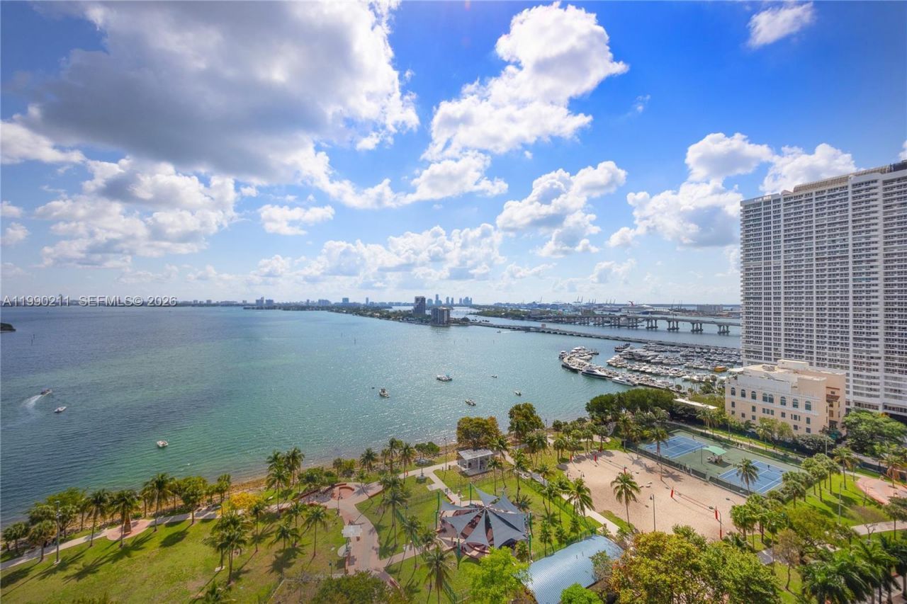 1800 N Bayshore Dr , Unit 1901, Miami, FL 33132 Photo