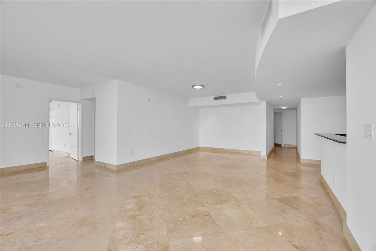 1800 N Bayshore Dr, Unit 1901, Miami, FL 33132 Photo