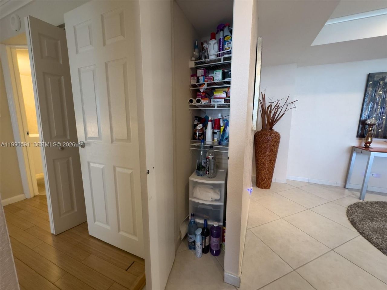 301 174 , Unit 2417, Sunny Isles Beach, FL 33160 Photo