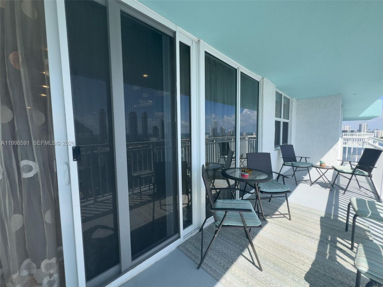 301 174 , Unit 2417, Sunny Isles Beach, FL 33160 Photo