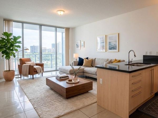 79 SW 12th St , Unit 1102-S, Miami, FL 33130