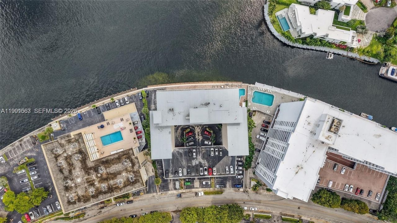 121 Golden Isles Dr , Unit 104, Hallandale Beach, FL 33009 Photo