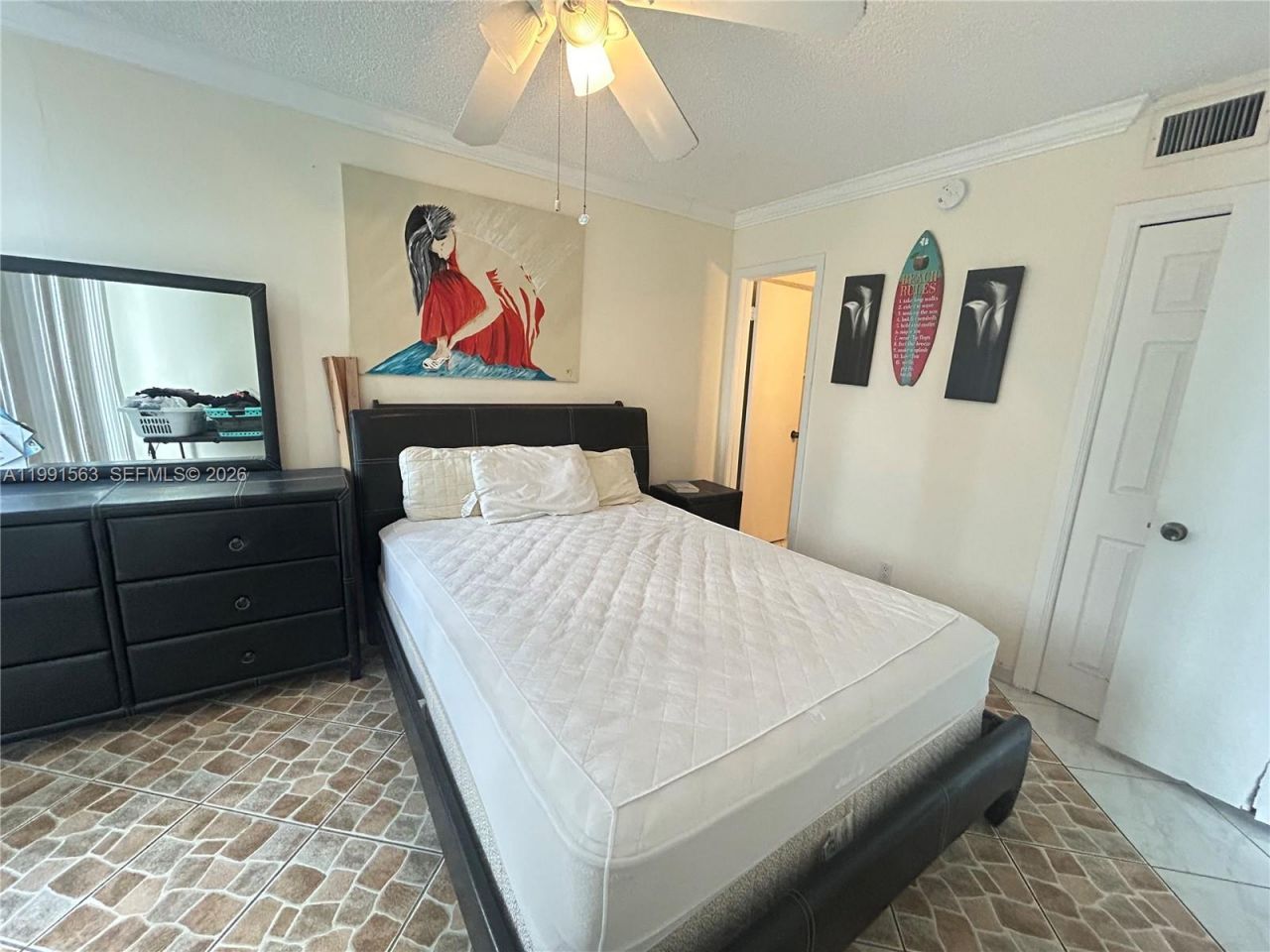 121 Golden Isles Dr , Unit 104, Hallandale Beach, FL 33009 Photo