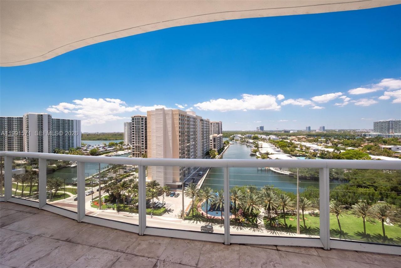 16001 Collins Ave, Unit 1005, Sunny Isles Beach, FL 33160 Photo