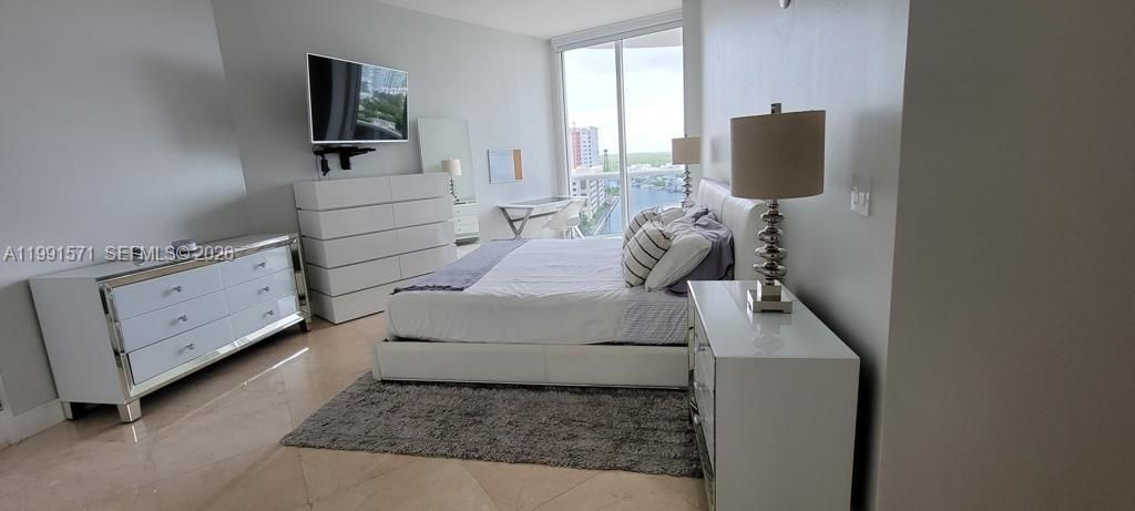 16001 Collins Ave , Unit 1005, Sunny Isles Beach, FL 33160 Photo