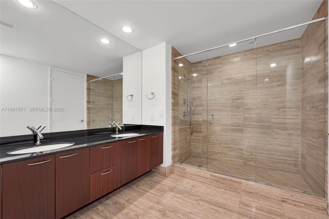 16001 Collins Ave, Unit 1005, Sunny Isles Beach, FL 33160 Photo