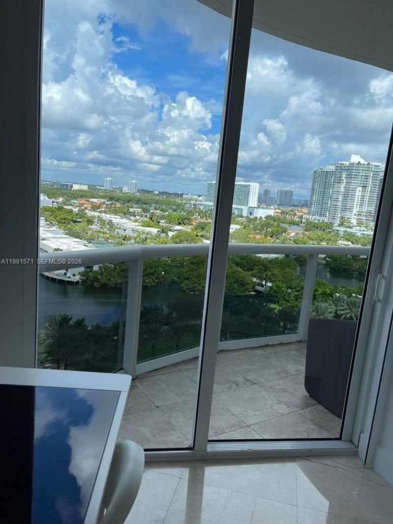 16001 Collins Ave , Unit 1005, Sunny Isles Beach, FL 33160 Photo