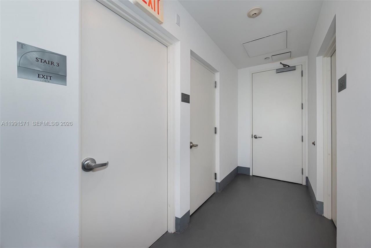 16001 Collins Ave, Unit 1005, Sunny Isles Beach, FL 33160 Photo