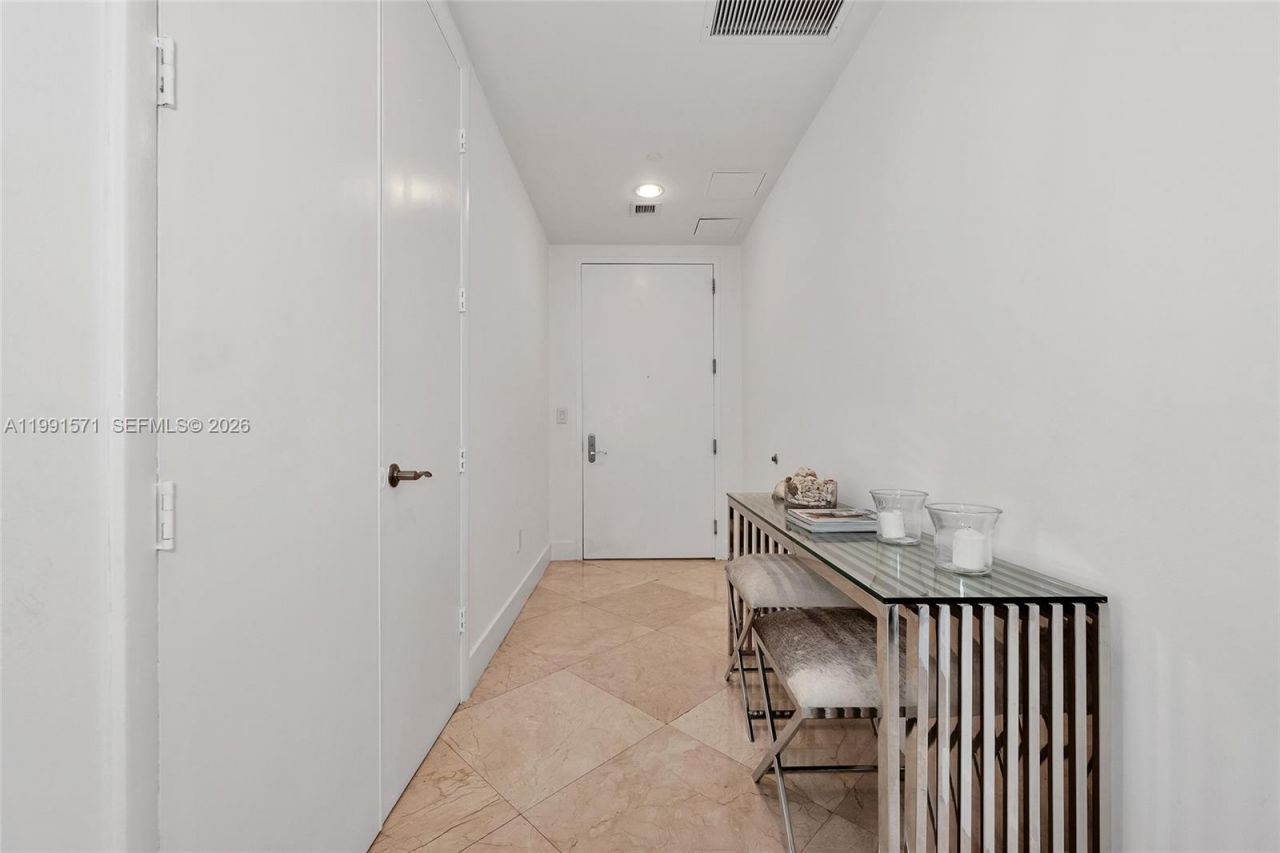 16001 Collins Ave, Unit 1005, Sunny Isles Beach, FL 33160 Photo