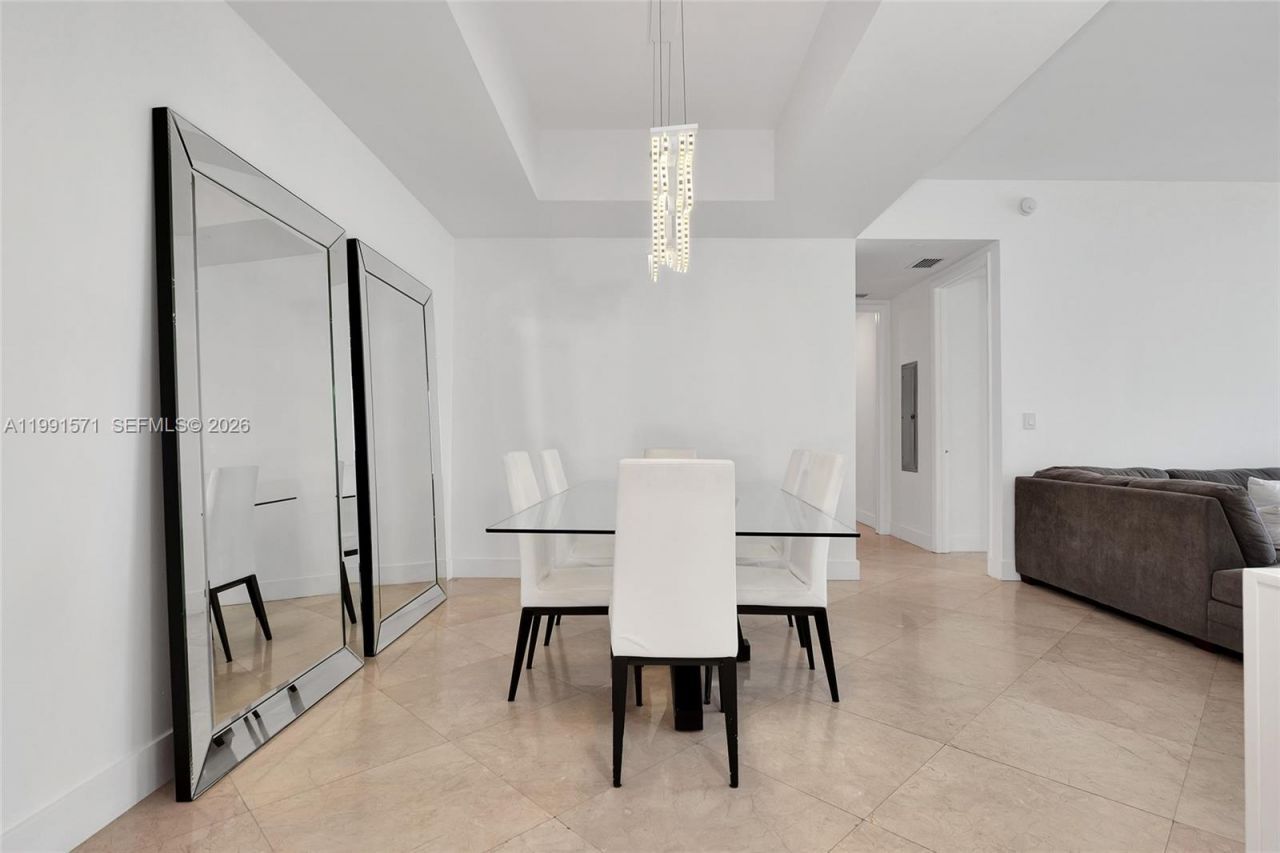16001 Collins Ave, Unit 1005, Sunny Isles Beach, FL 33160 Photo