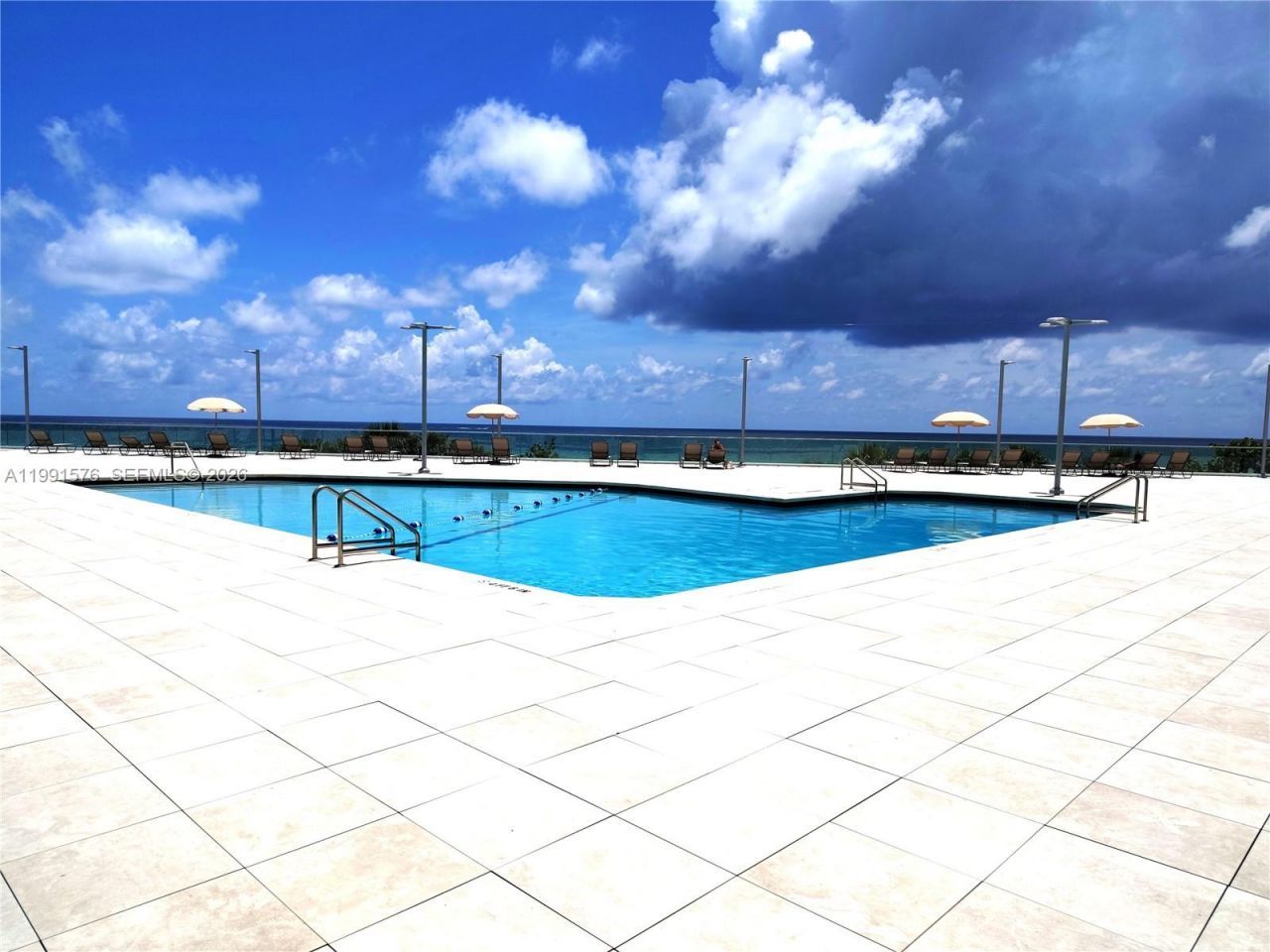 7135 Collins Ave , Unit 625, Miami Beach, FL 33141 Photo