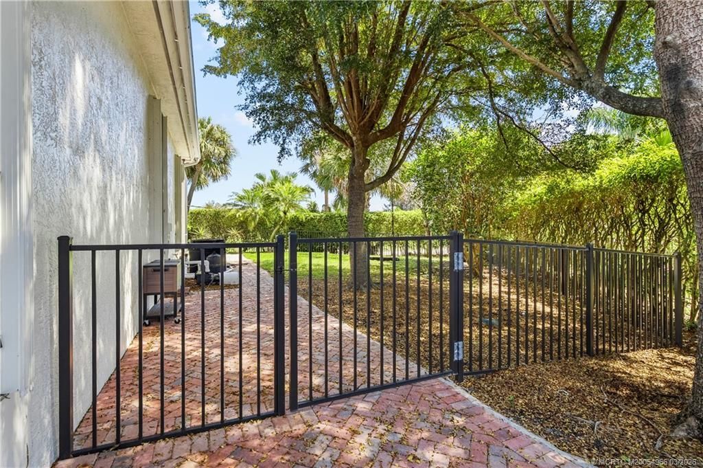 281 SW Hatteras Court, Palm City, FL 34990 Photo