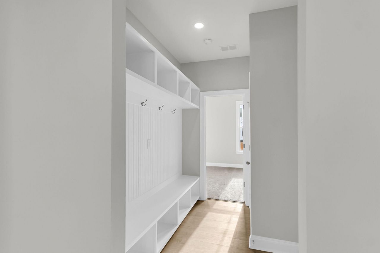 732 Maynard Lane Photo 18