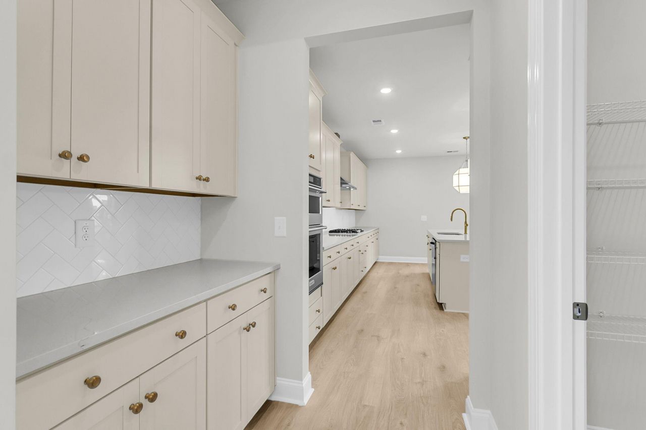 732 Maynard Lane Photo 25