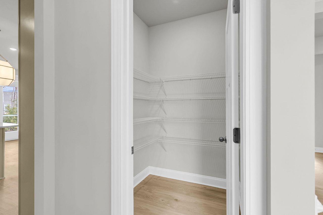 732 Maynard Lane Photo 26