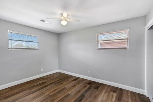 1635 Memminger Avenue Photo 6