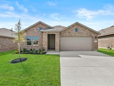 4233 Trickling Creek Lane, Fort Worth, TX 76036