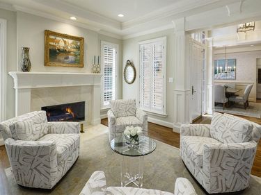 17 Ashton Court, Dallas, TX 75230