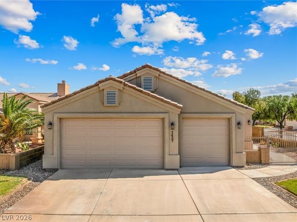 1427 Palm Drive, Laughlin, NV 89029