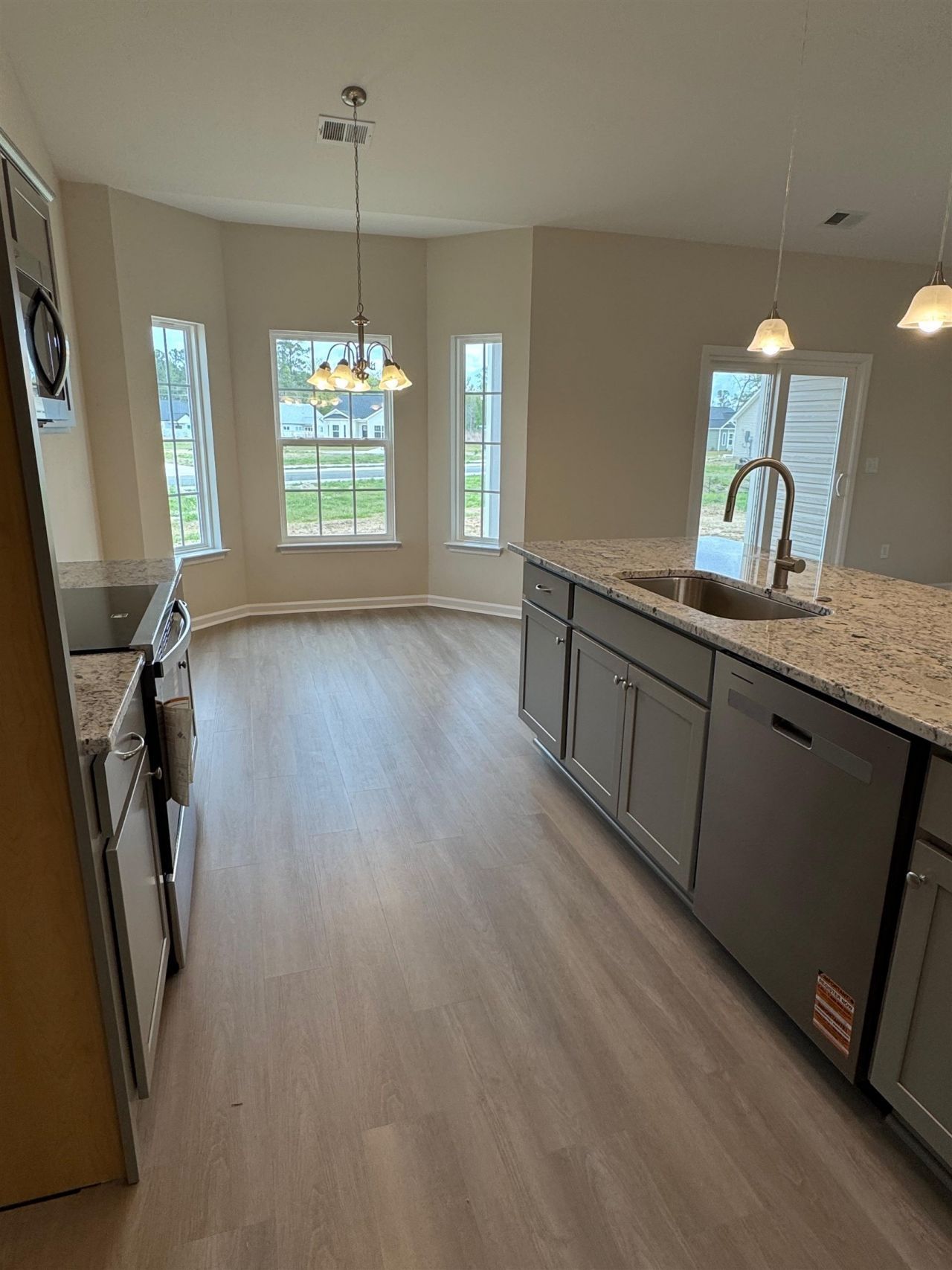 135 Springtide Dr. Photo 5