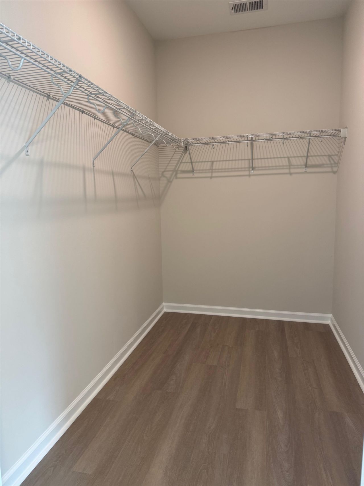 135 Springtide Dr. Photo 8