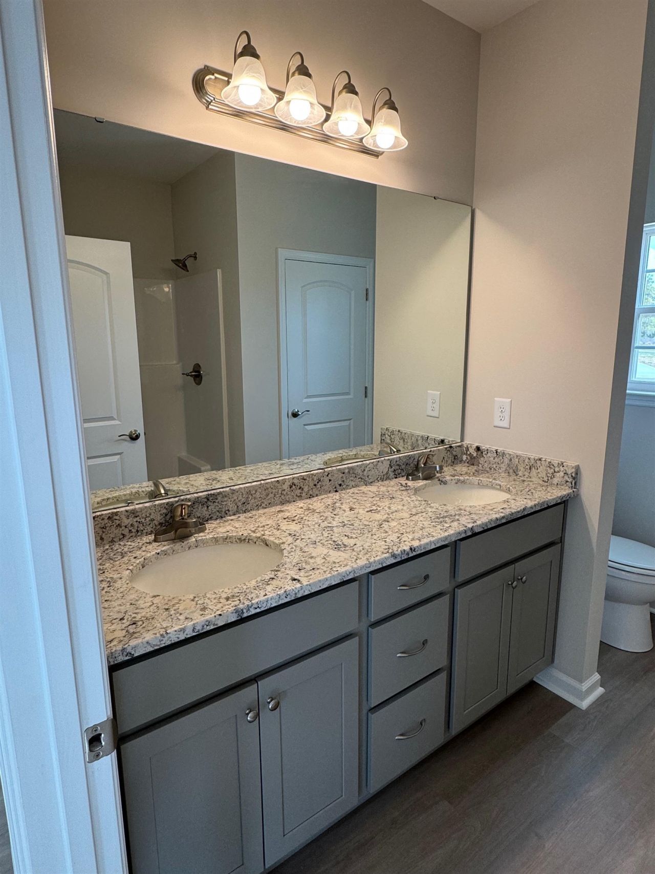 135 Springtide Dr. Photo 9