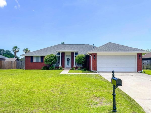 1216 Benning Pl, Pensacola, FL 32506
