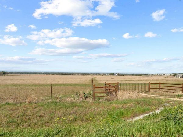 1600 Fm-970 , Florence, TX 76527