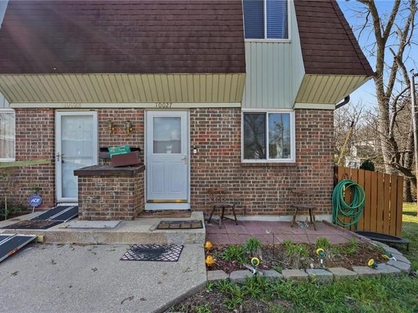 10027 W 52nd Street, Merriam, KS 66203