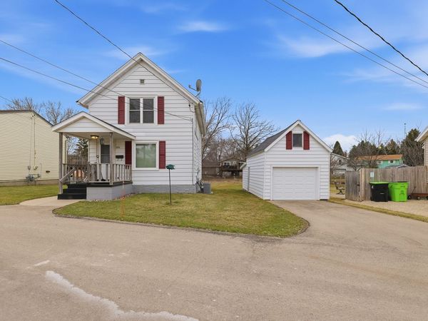453 Alley St, Mayville, WI 53050
