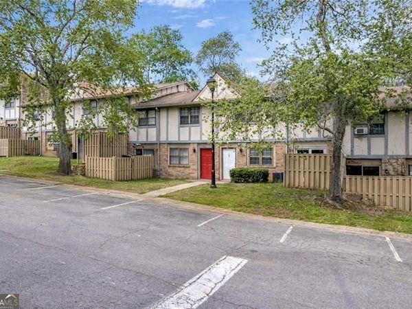 1150 Rankin Street, Unit 22O, Stone Mountain, GA 30083