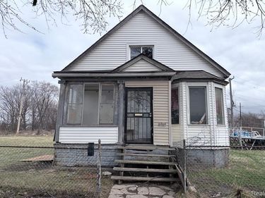 6264 Holcomb Street, Detroit, MI 48213