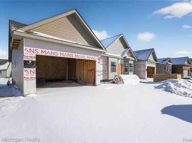 13183 Harbor Landings Drive, Fenton Twp, MI 48430
