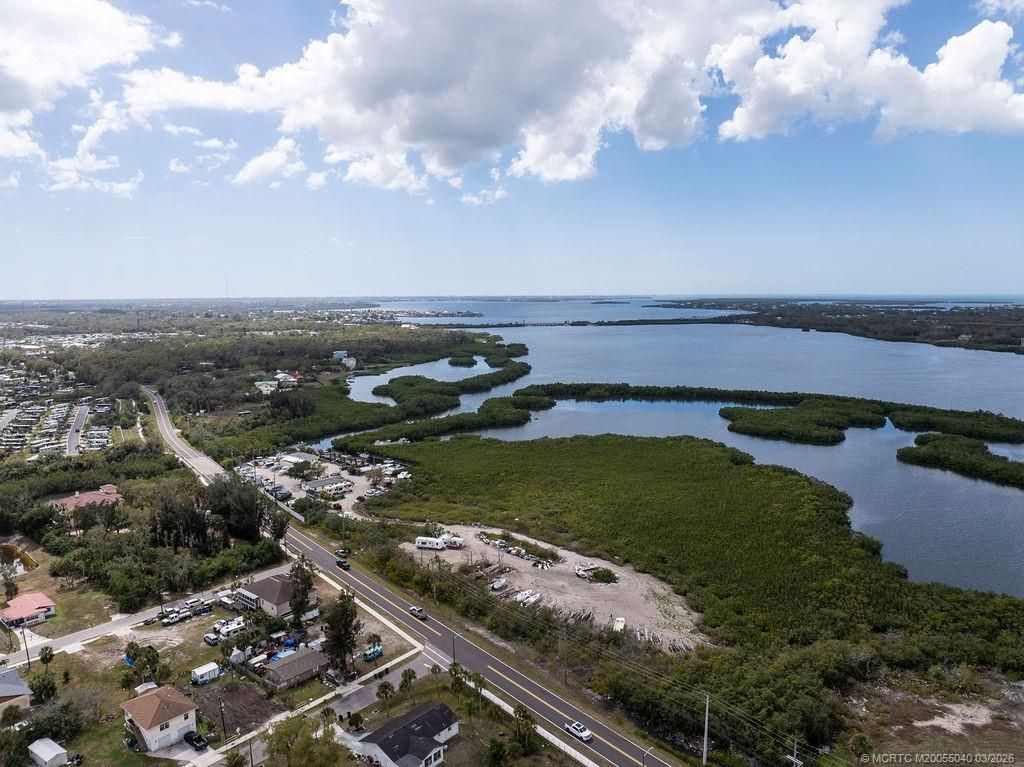 6817 Bayshore Road, Palmetto, FL 34221 Photo