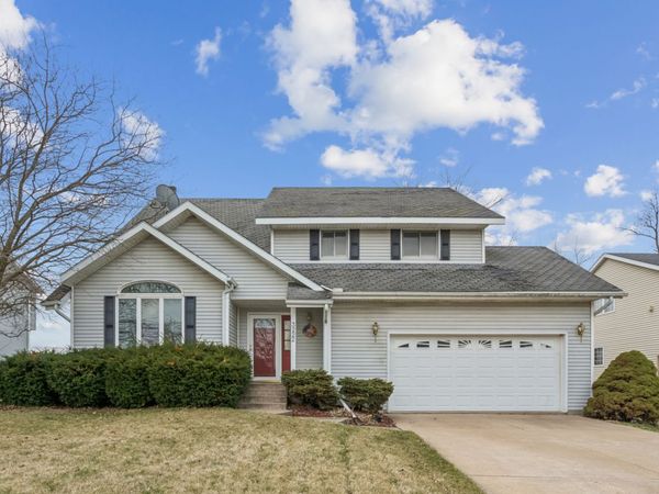 3222 Tower Court , Clinton, IA 52732