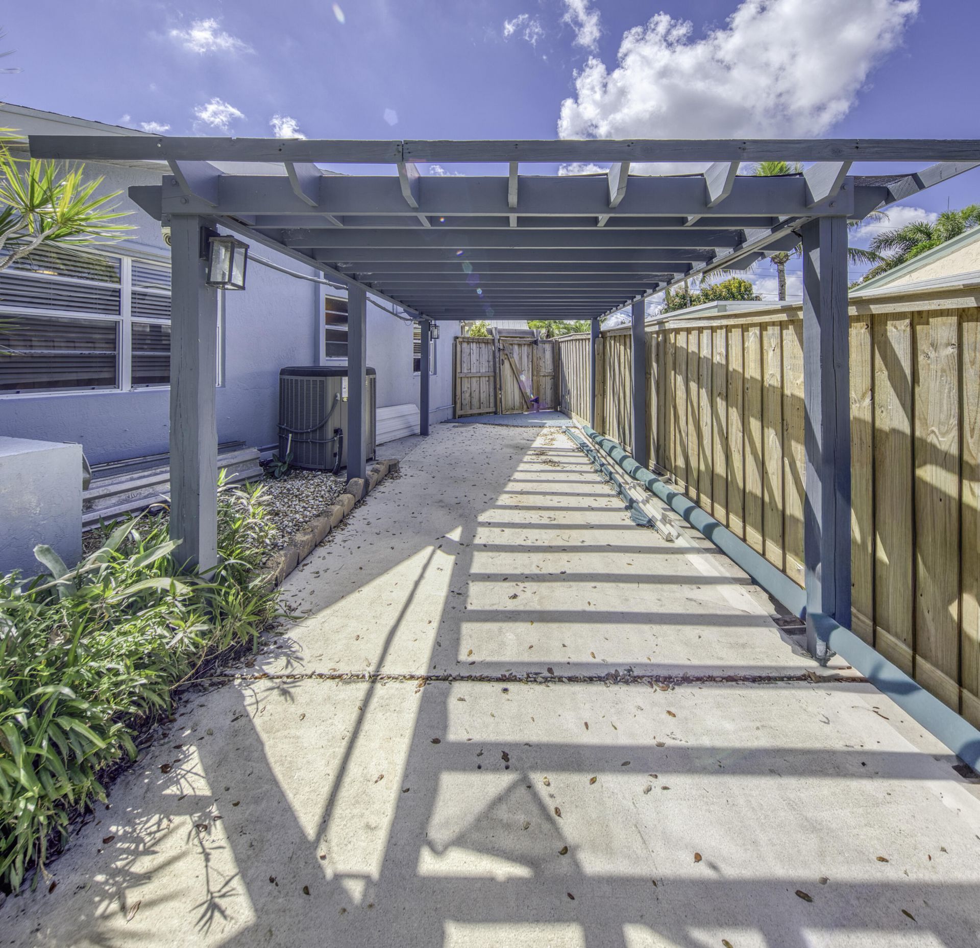 1328 Lake Victoria Drive, Lake Worth Beach, FL 33461 Photo