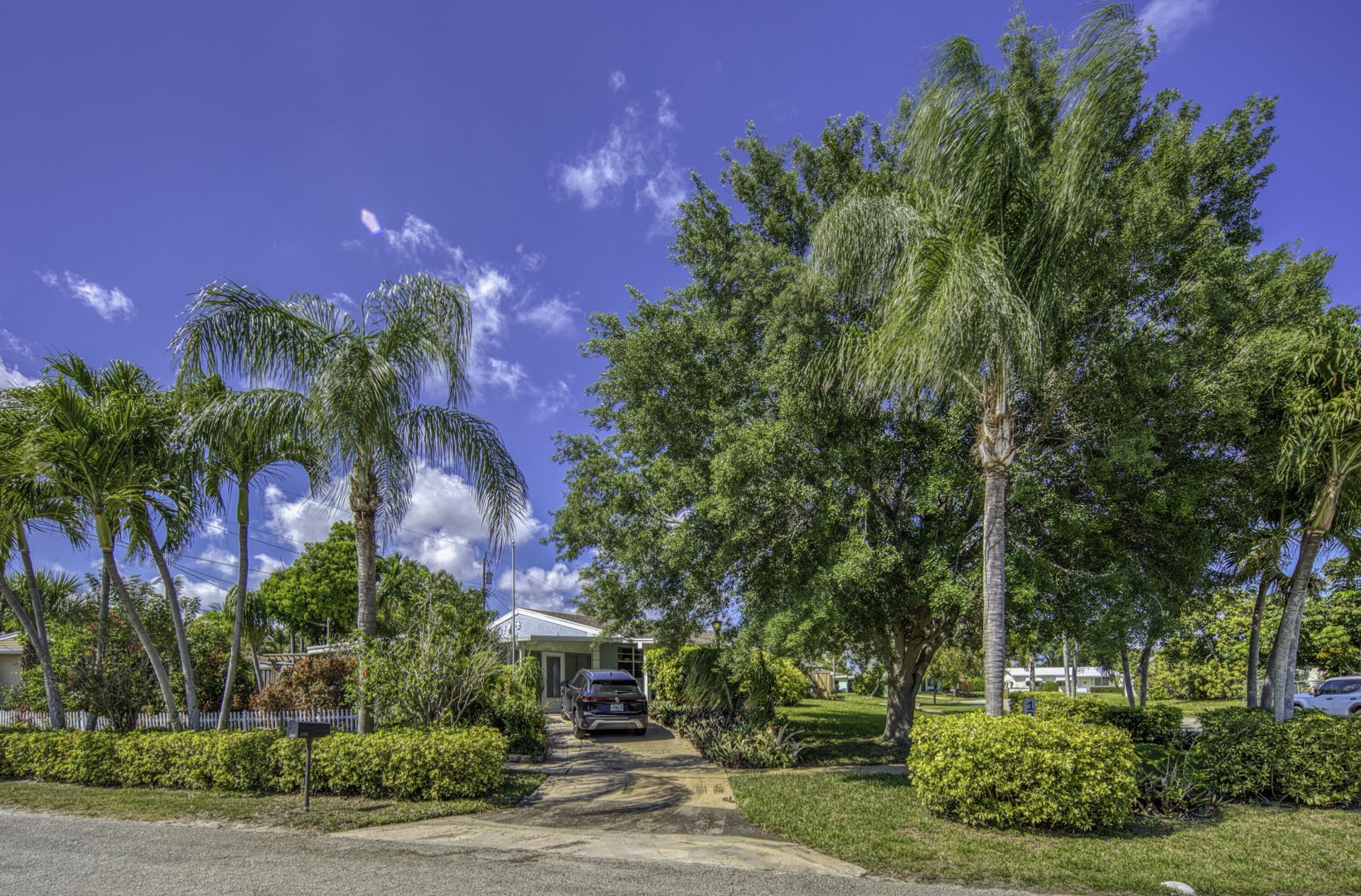 1328 Lake Victoria Drive, Lake Worth Beach, FL 33461 Photo
