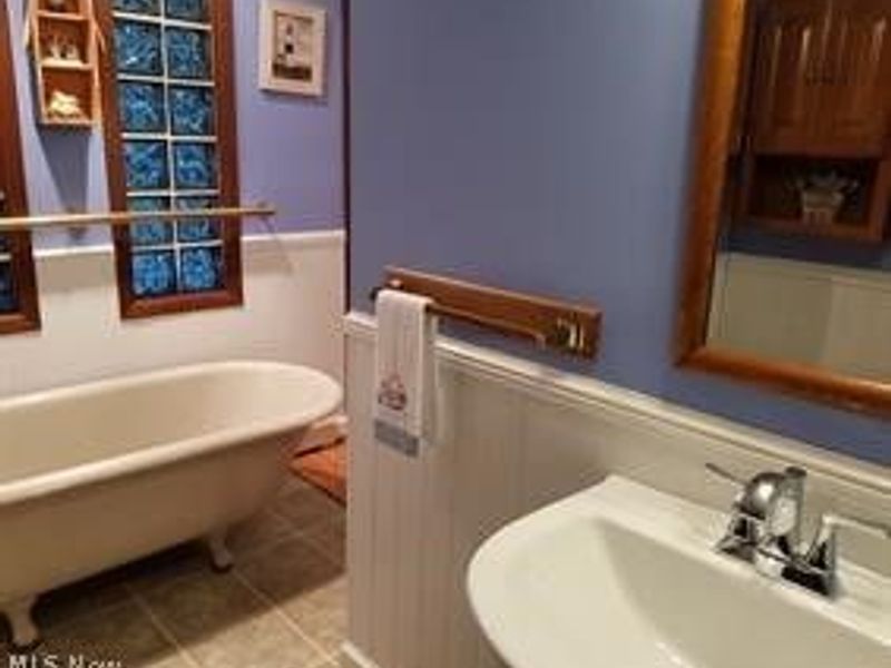 10700 W Ridge Road, Elyria, OH 44035 Photo 5