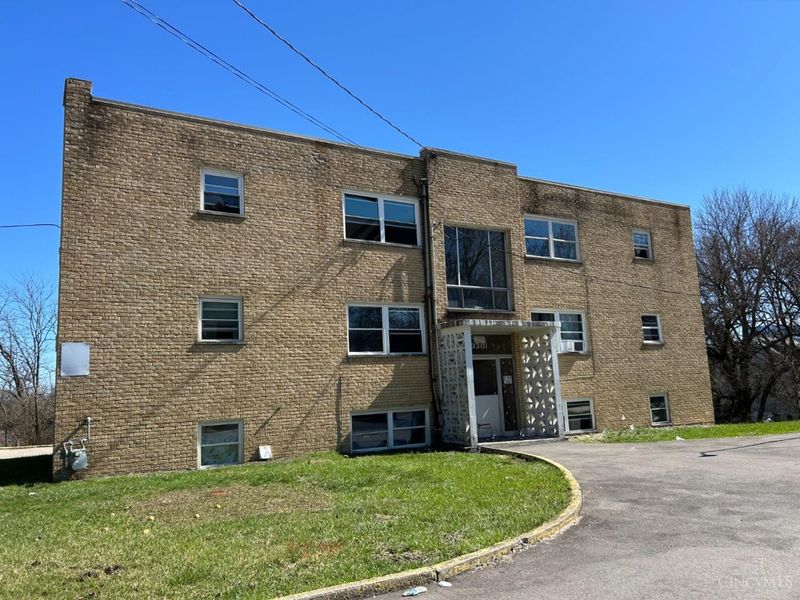 3301 Camvic Terrace, Cheviot, OH 45211 Photo 2