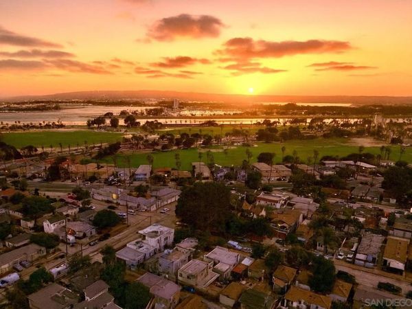 2835 Deerpark Dr., San Diego, CA 92110